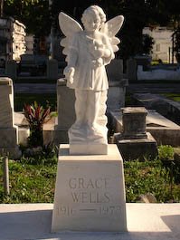 cemeterystatue-3.jpg