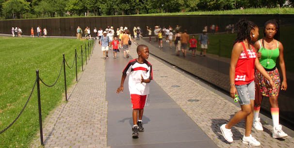 vietnammemorial-4.jpg
